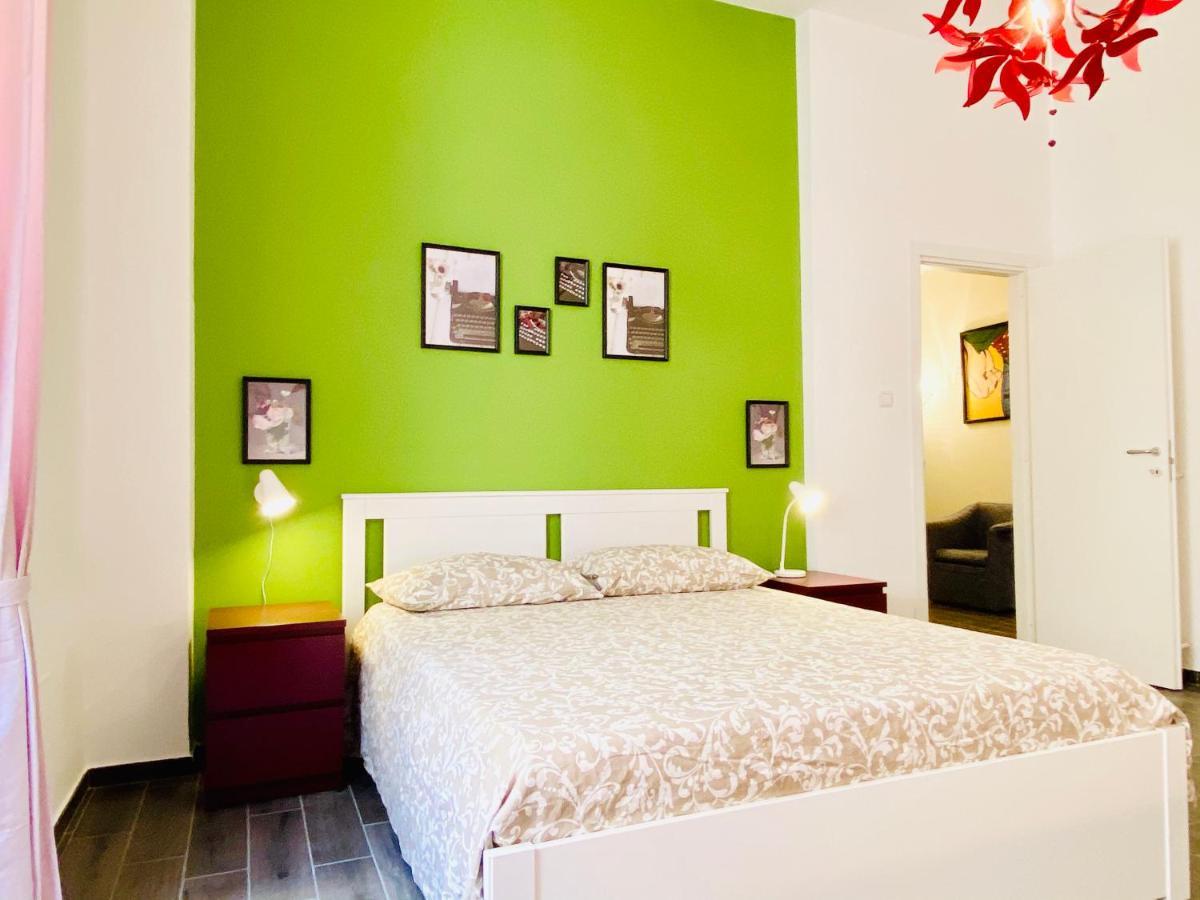 Casa Di Ale & Frank Apartment Салерно Екстериор снимка